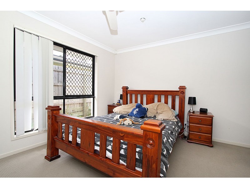 22 RHIANNON DRIVE, Flinders View QLD 4305