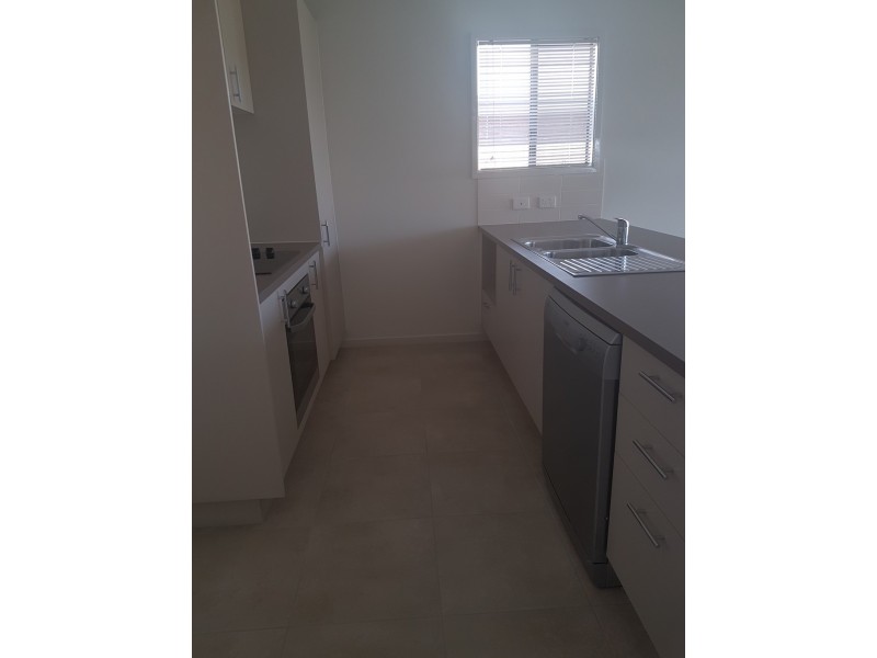92 Huntingdale St, Leichhardt QLD 4305