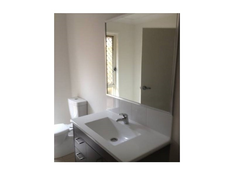 13 Denman Drive, Bundamba QLD 4304