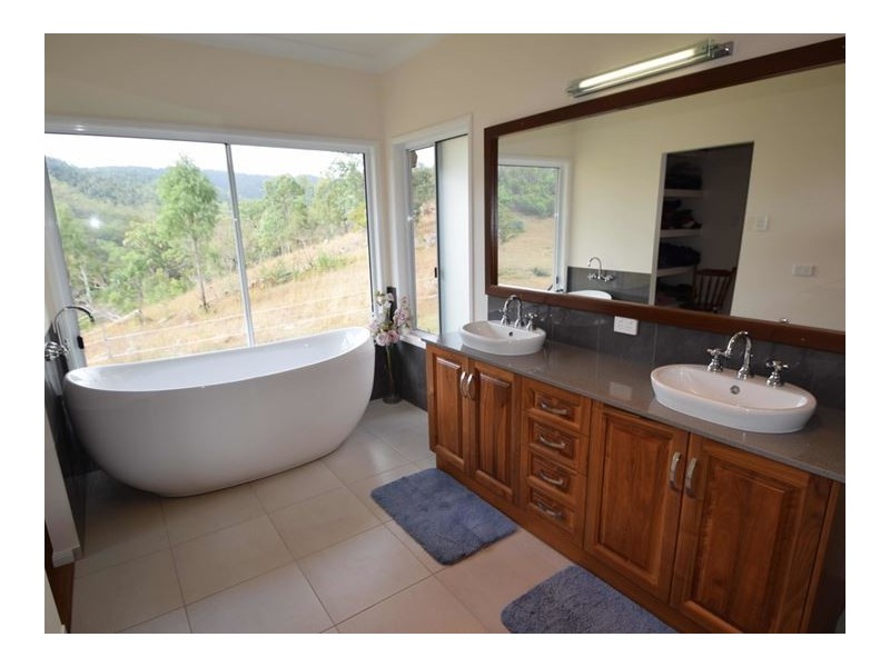 54 Redmond Rd, Bryden QLD 4312