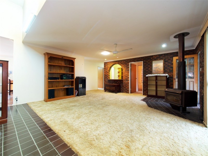 12 Gregory Street, Wulkuraka QLD 4305