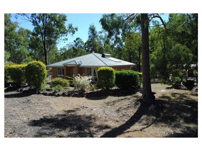 24 Matilda St, Aratula QLD 4309