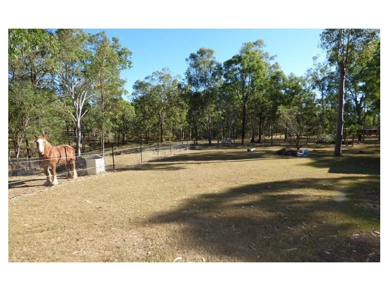 24 Matilda St, Aratula QLD 4309