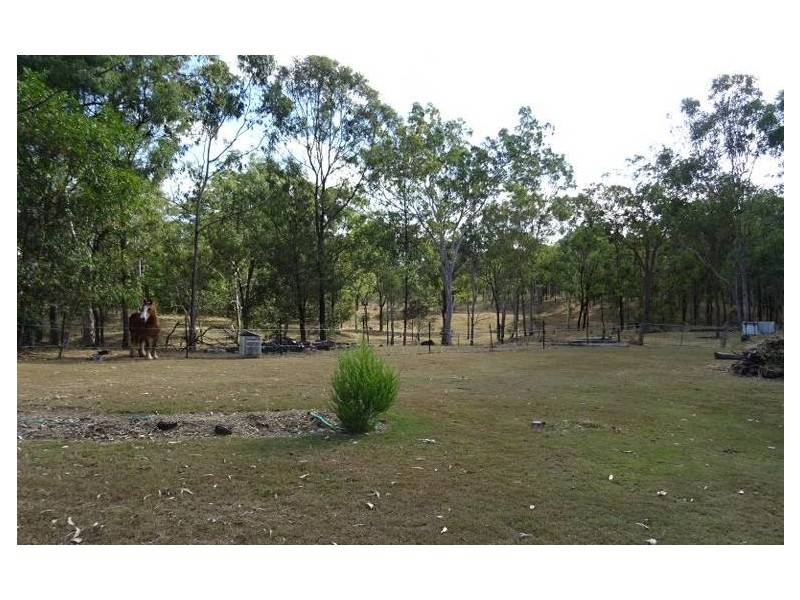 24 Matilda St, Aratula QLD 4309