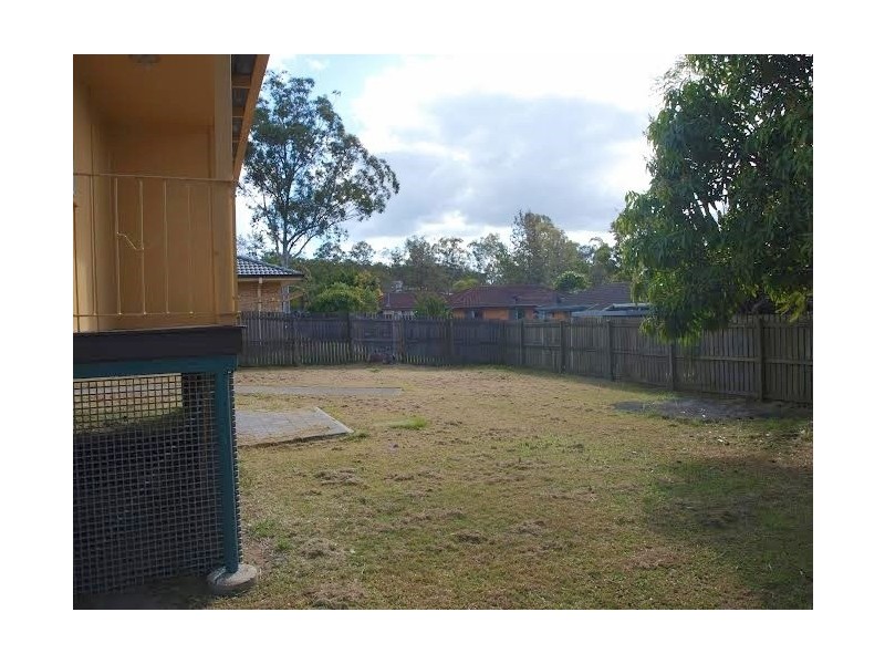 9 Neilson Cres, Riverview QLD 4303