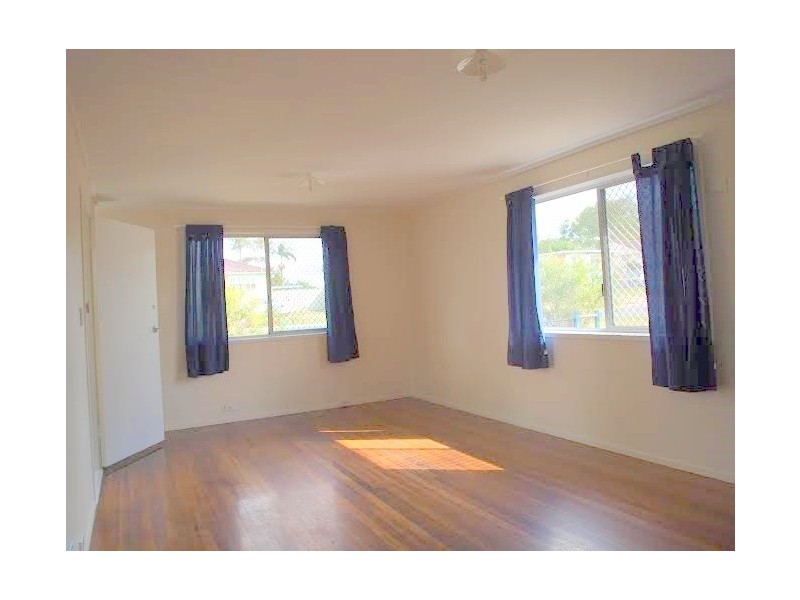 9 Neilson Cres, Riverview QLD 4303