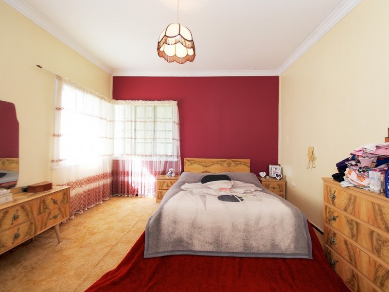 12 Richards Street, North Ipswich QLD 4305