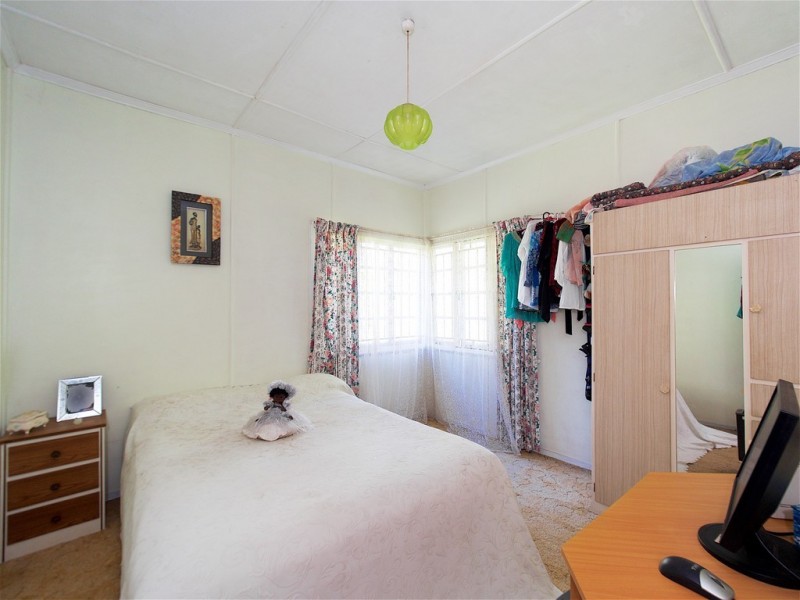 12 Richards Street, North Ipswich QLD 4305