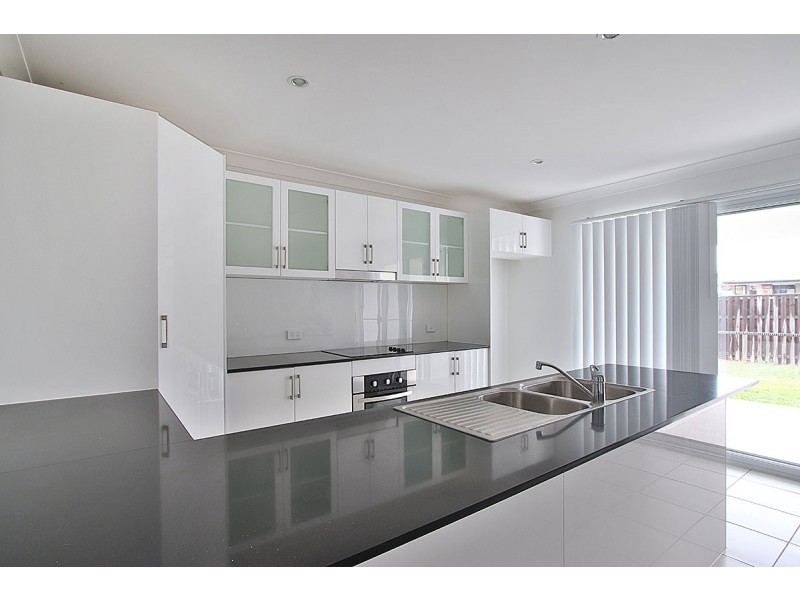 9 Noblewood Crescent, Fernvale QLD 4306