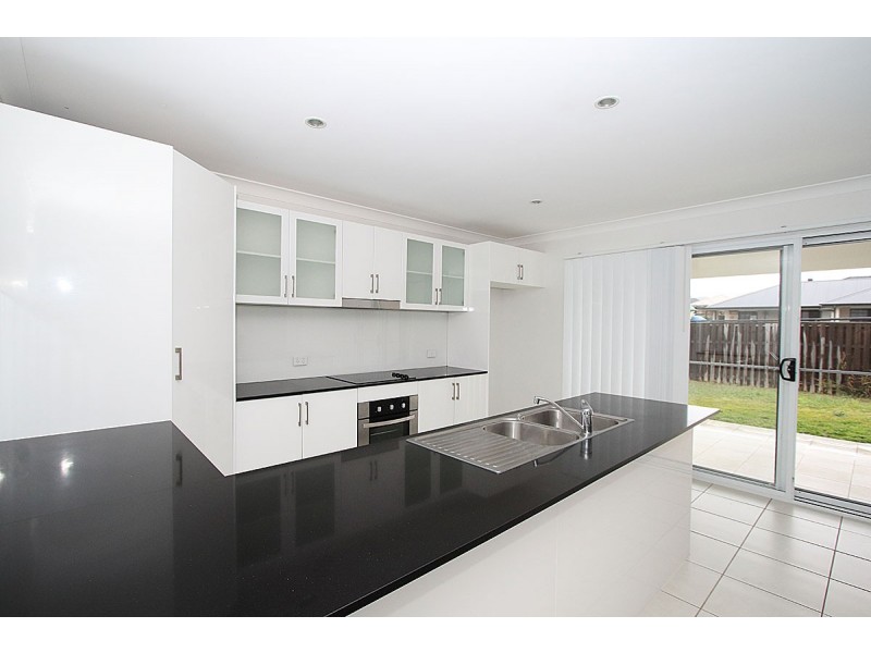 9 Noblewood Crescent, Fernvale QLD 4306