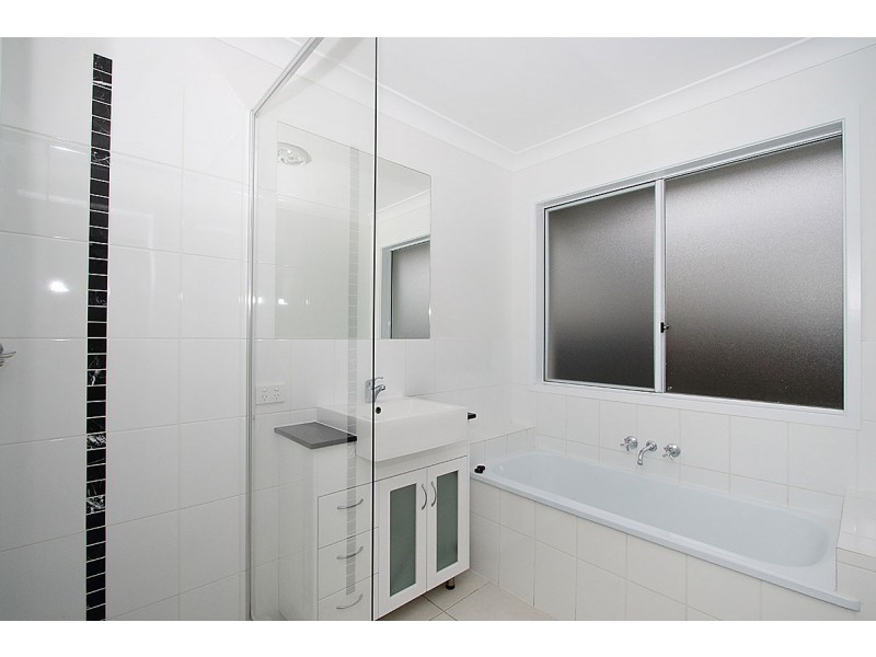 9 Noblewood Crescent, Fernvale QLD 4306