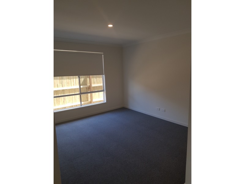 1049 Samford Road, Leichhardt QLD 4305