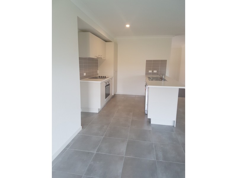 1049 Samford Road, Leichhardt QLD 4305