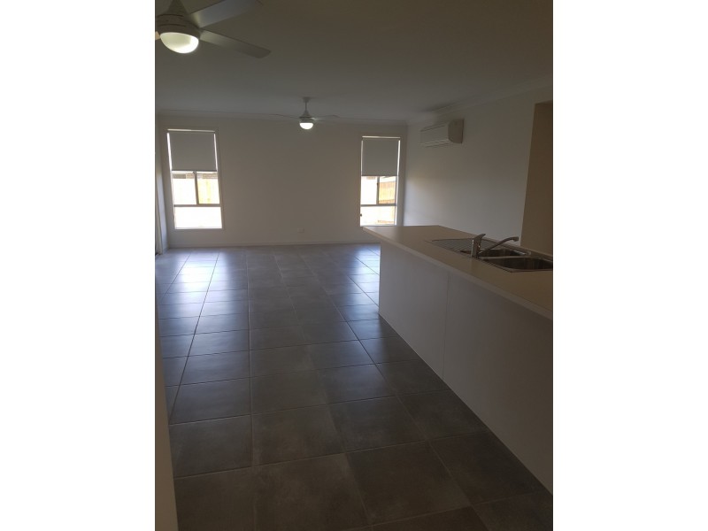 1049 Samford Road, Leichhardt QLD 4305