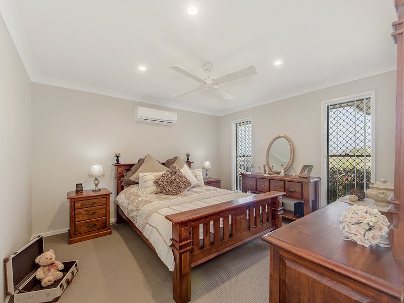 10 COTTONWOOD CRESCENT, Fernvale QLD 4306