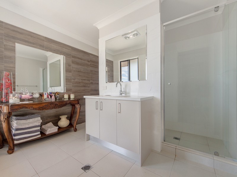 20 PEREGRINE DRIVE, Lowood QLD 4311