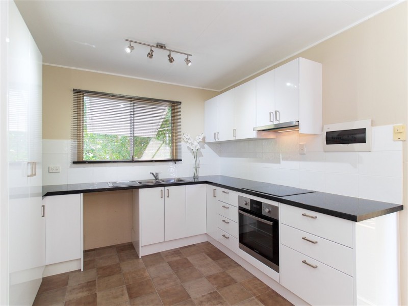 2A ROBERTS STREET, North Ipswich QLD 4305