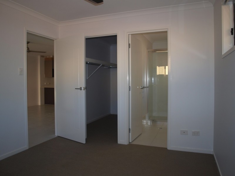 1/13 Ashfield Street, North Ipswich QLD 4305
