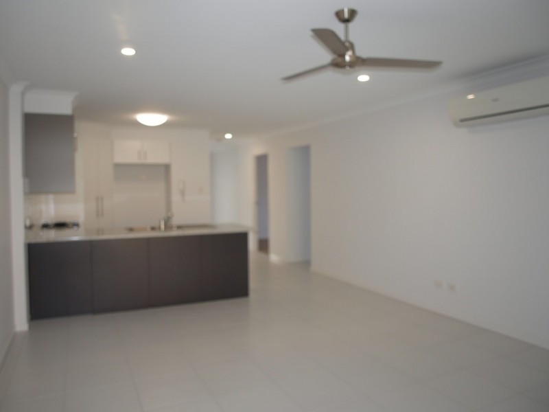 1/13 Ashfield Street, North Ipswich QLD 4305