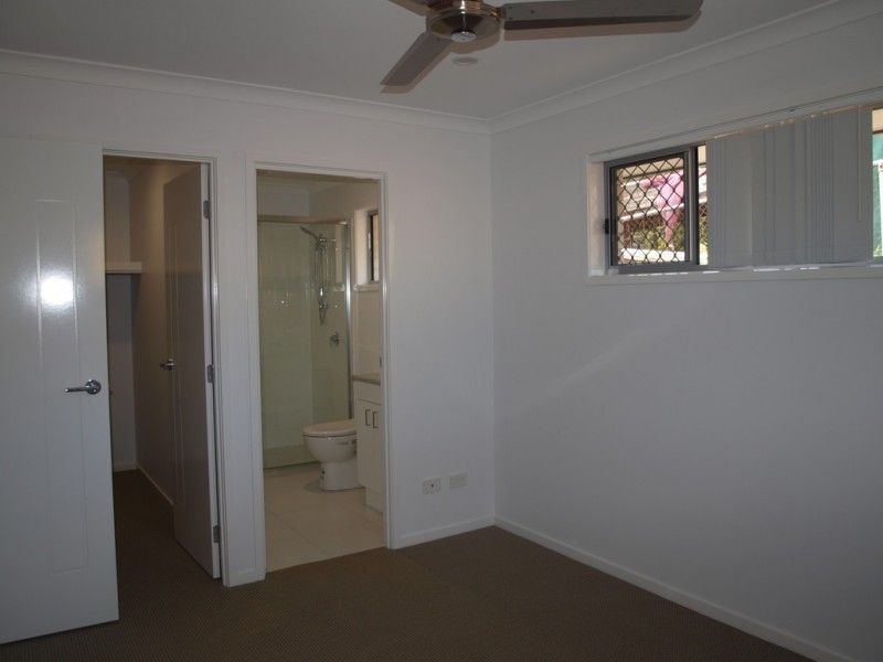 1/13 Ashfield Street, North Ipswich QLD 4305