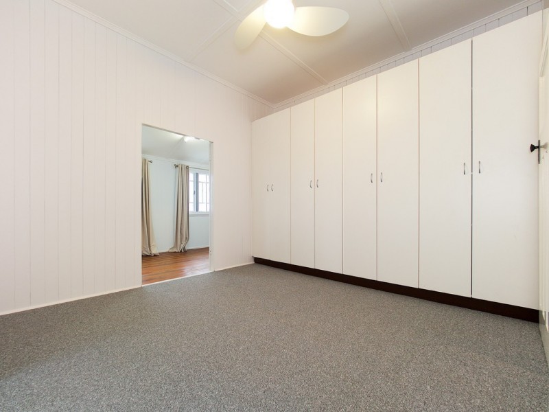 114 Clarendon Station Road, Clarendon QLD 4311