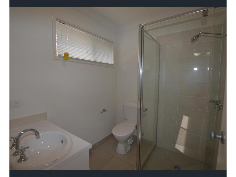 37 Cornelia, Leichhardt QLD 4305