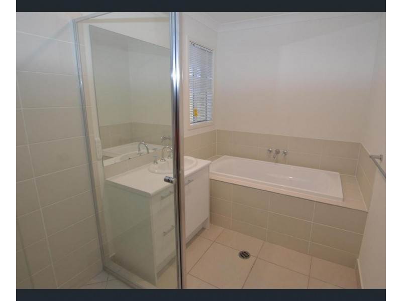 37 Cornelia, Leichhardt QLD 4305