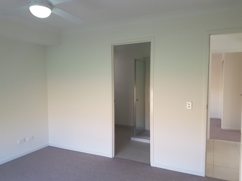 9 Eagleton Crescent, Leichhardt QLD 4305