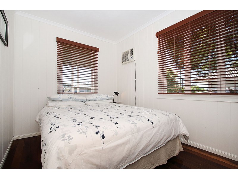 35 STUART STREET, Eastern Heights QLD 4305