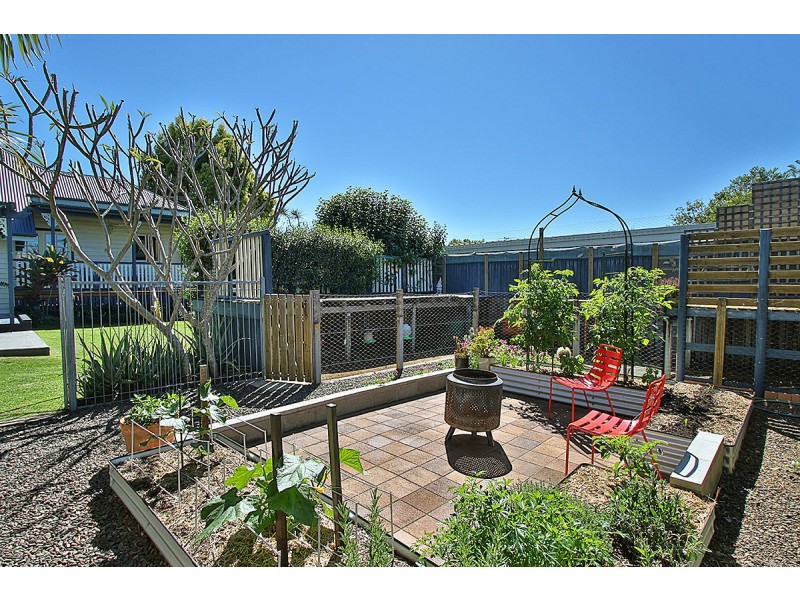 35 STUART STREET, Eastern Heights QLD 4305