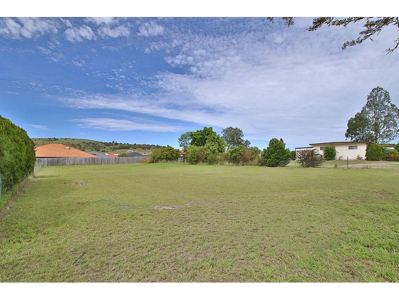 18 HARRIER PLACE, Lowood QLD 4311
