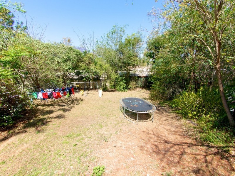 11 BREMER STREET, Churchill QLD 4305