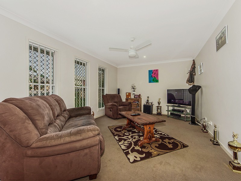 29 GOLDENWOOD CRESCENT, Fernvale QLD 4306