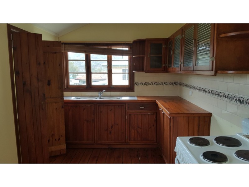 64 RAILWAY STREET, Lowood QLD 4311