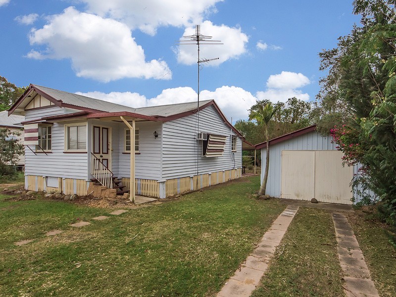 11 DON STREET, Lowood QLD 4311