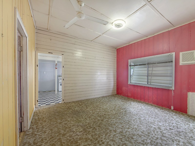 11 DON STREET, Lowood QLD 4311