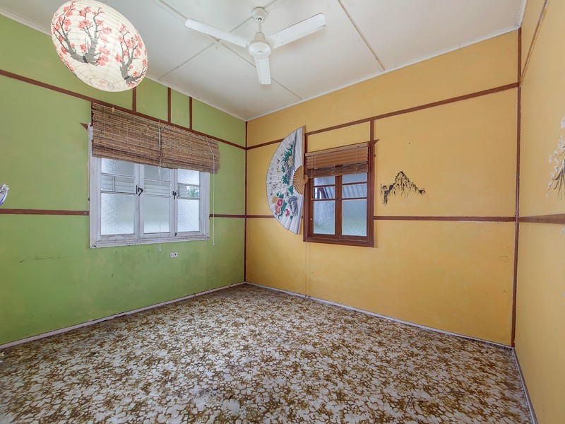11 DON STREET, Lowood QLD 4311