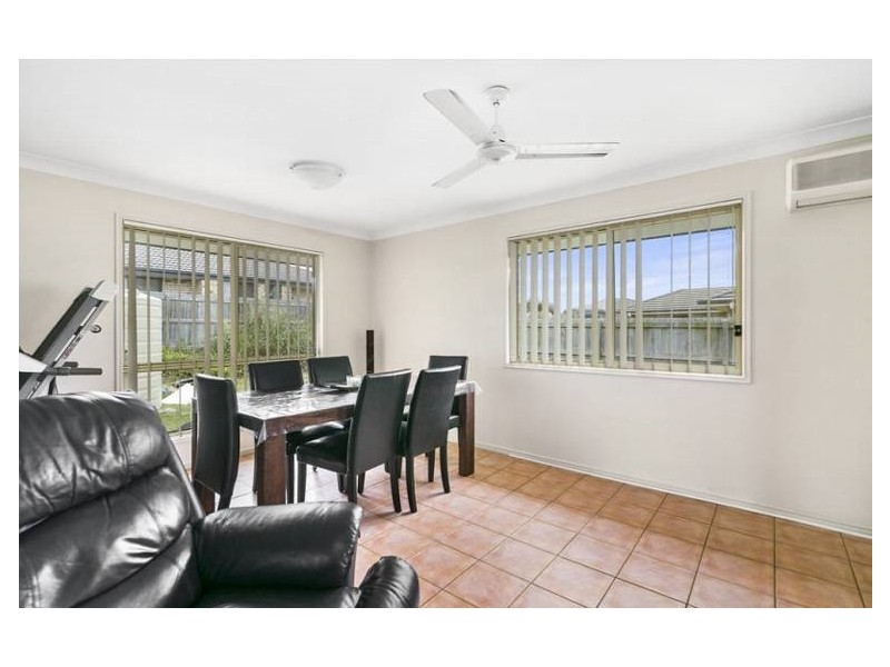 18 TRAVIS STREET, Yamanto QLD 4305