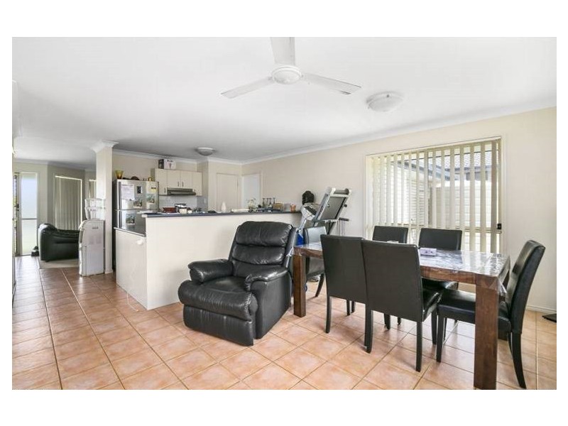 18 TRAVIS STREET, Yamanto QLD 4305