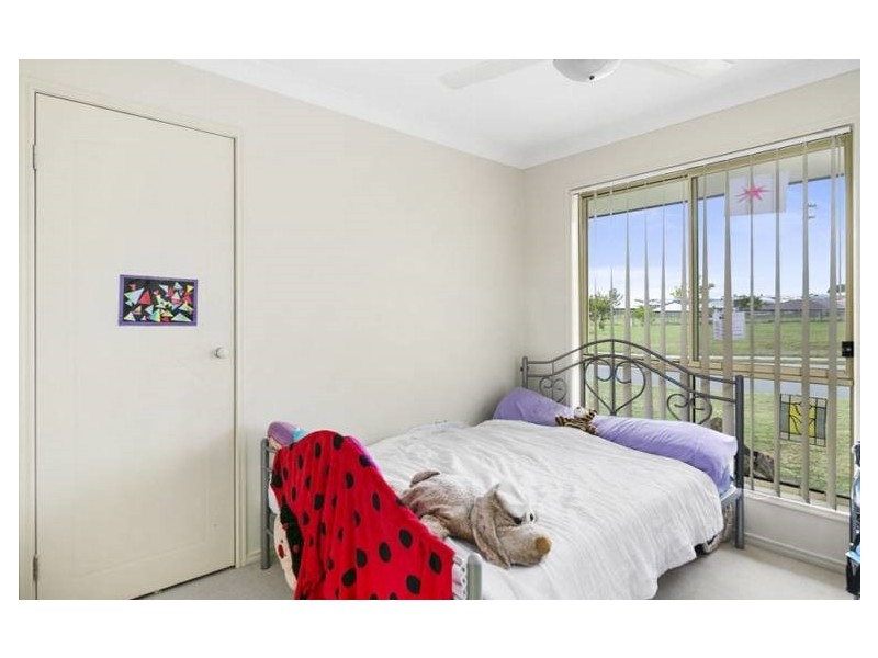 18 TRAVIS STREET, Yamanto QLD 4305