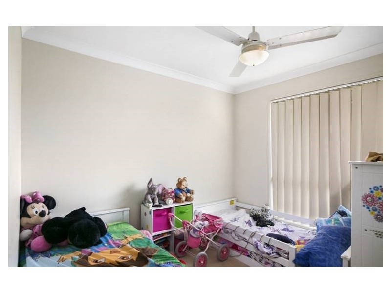 18 TRAVIS STREET, Yamanto QLD 4305