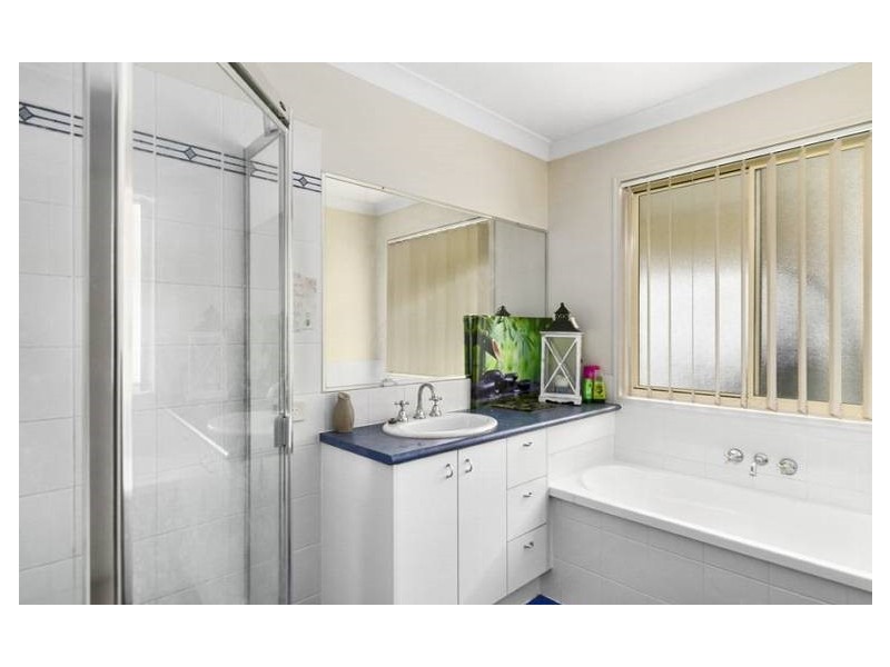 18 TRAVIS STREET, Yamanto QLD 4305