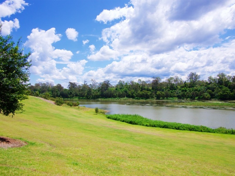 697 MT CROSBY ROAD, Mount Crosby QLD 4306