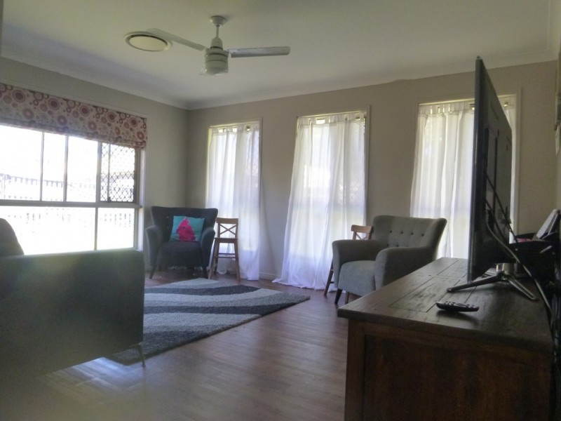 16 BRIGHTWOOD PLACE, Fernvale QLD 4306