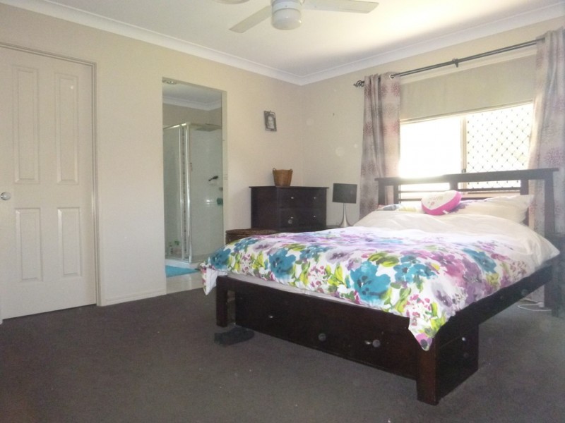 16 BRIGHTWOOD PLACE, Fernvale QLD 4306