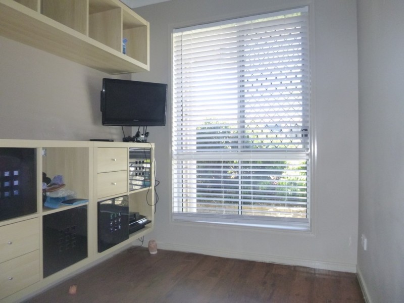 16 BRIGHTWOOD PLACE, Fernvale QLD 4306