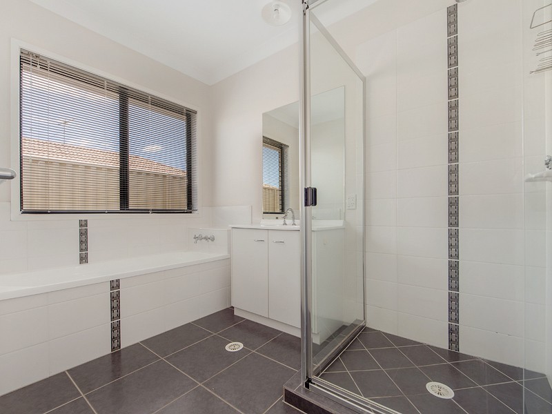 24 BRAY STREET, Lowood QLD 4311