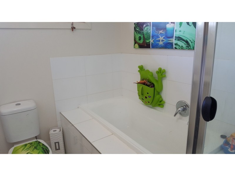 62 HONEYWOOD DRIVE, Fernvale QLD 4306