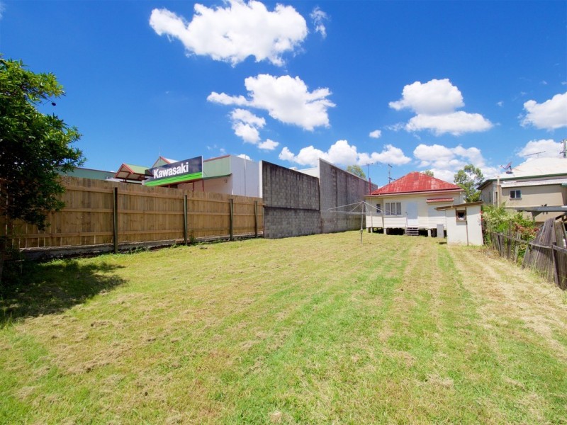 363 BRISBANE STREET, West Ipswich QLD 4305