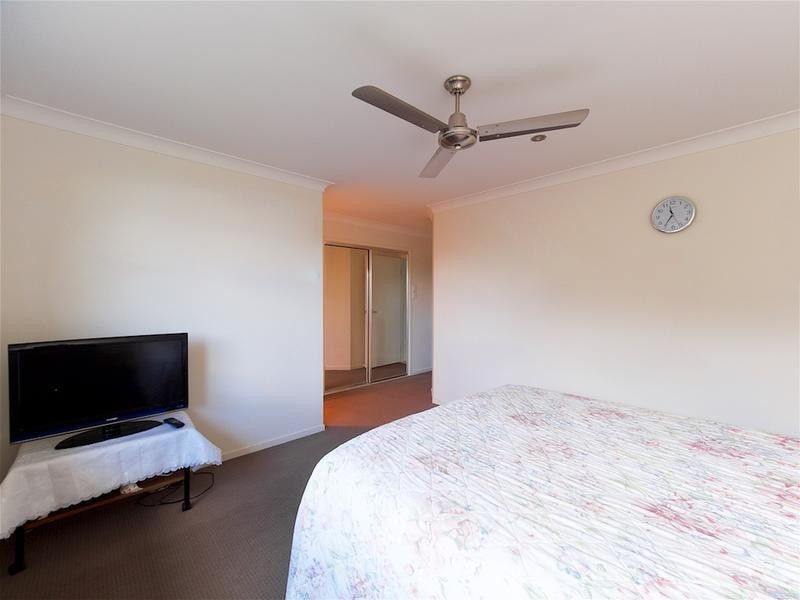 5 WILLOWOOD PLACE, Fernvale QLD 4306